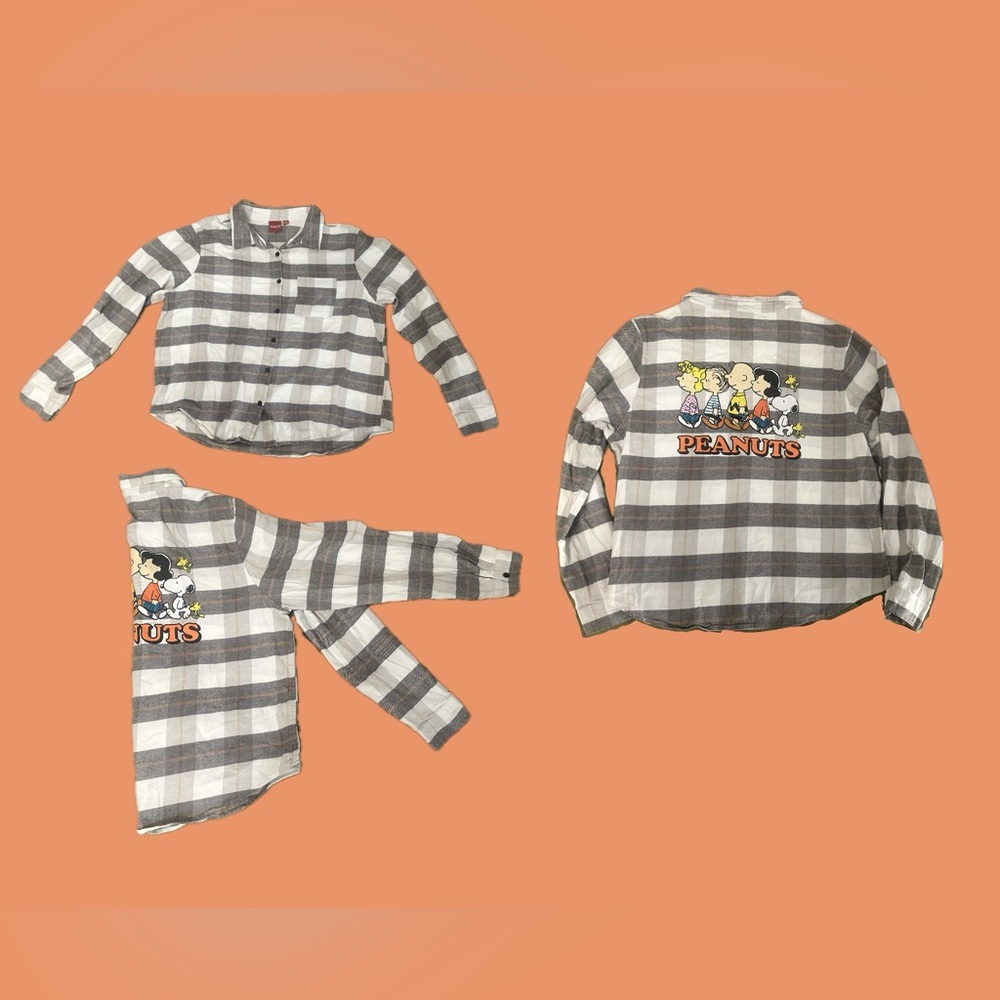 Flannel shirt with design in back